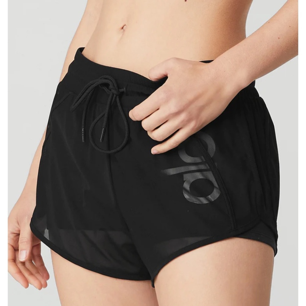 ALO Ambience Short graphic